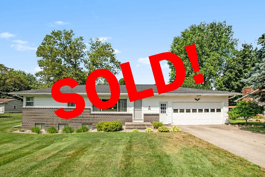 7557 Magnolia Drive SOLD Miedema Realty Inc.